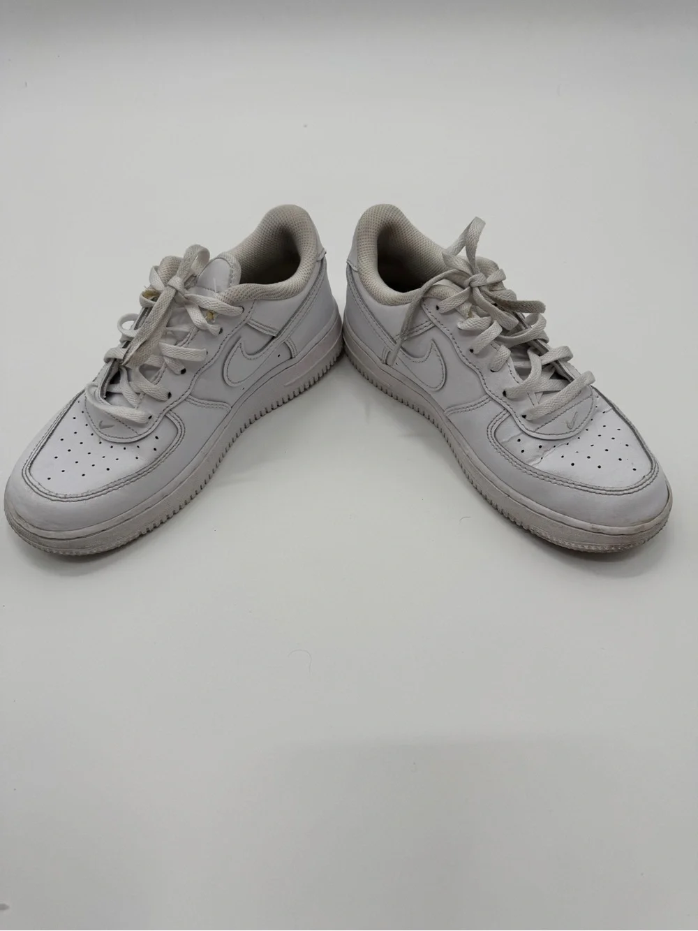Nike Air Force 1 Low LE Triple White Kids / Youth Sneakers Size 3Y